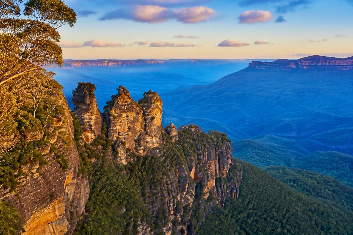 Three Sisters rock formation in the Blue Mountains